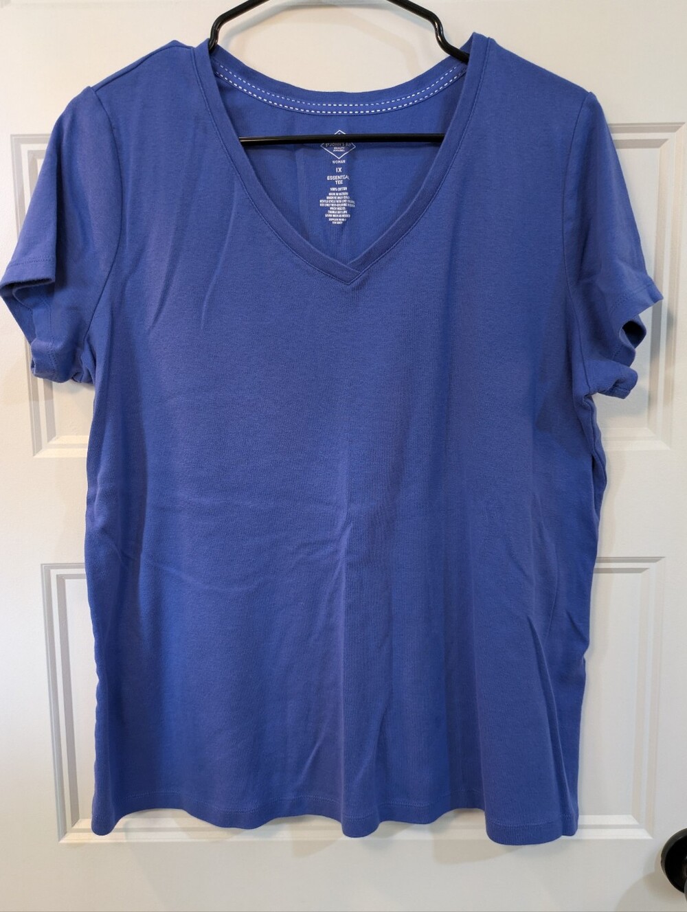 🔴 3/$15 St. John's Bay Blue V-Neck Short Sleeve Tee